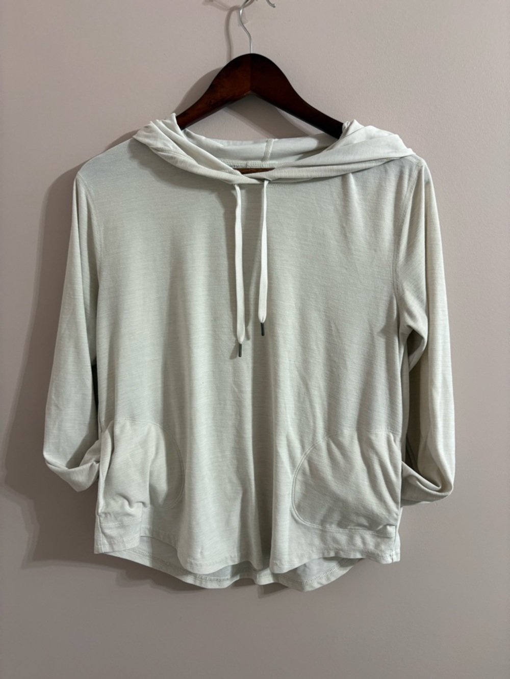 White Old Navy Pullover Hoodie Top - Women Small